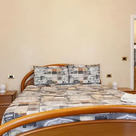 S. Felice 92, Vintage Flat Apartman
